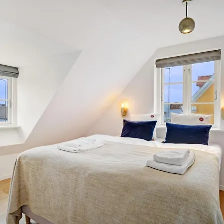 Harbour Hotel 4*