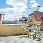 Hotel Harbour 4*